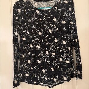 Sonoma Black and White Floral Long Sleeve Top